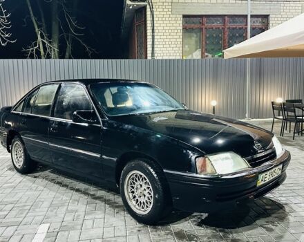 Черный Опель Омега, объемом двигателя 2 л и пробегом 290 тыс. км за 746 $, фото 9 на Automoto.ua