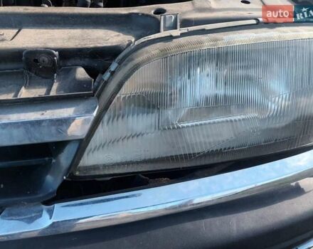 Черный Опель Омега, объемом двигателя 2.6 л и пробегом 250 тыс. км за 471 $, фото 12 на Automoto.ua