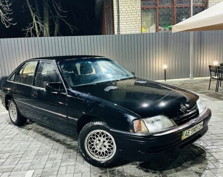 Черный Опель Омега, объемом двигателя 2 л и пробегом 290 тыс. км за 746 $, фото 1 на Automoto.ua