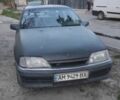 Чорний Опель Омега, об'ємом двигуна 2 л та пробігом 370 тис. км за 900 $, фото 1 на Automoto.ua