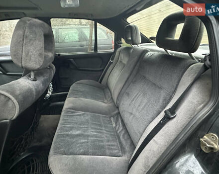 Чорний Опель Омега, об'ємом двигуна 2.6 л та пробігом 199 тис. км за 1400 $, фото 9 на Automoto.ua