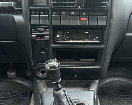 Чорний Опель Омега, об'ємом двигуна 2.6 л та пробігом 199 тис. км за 1400 $, фото 7 на Automoto.ua