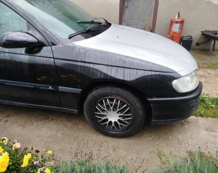 Чорний Опель Омега, об'ємом двигуна 2 л та пробігом 300 тис. км за 950 $, фото 5 на Automoto.ua