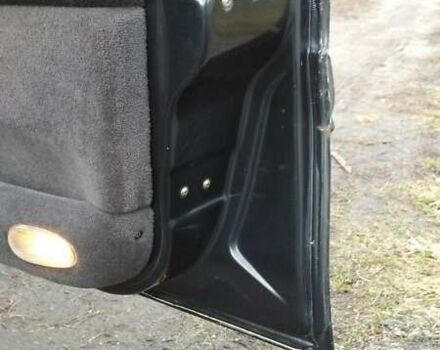 Черный Опель Омега, объемом двигателя 2.5 л и пробегом 300 тыс. км за 2900 $, фото 11 на Automoto.ua