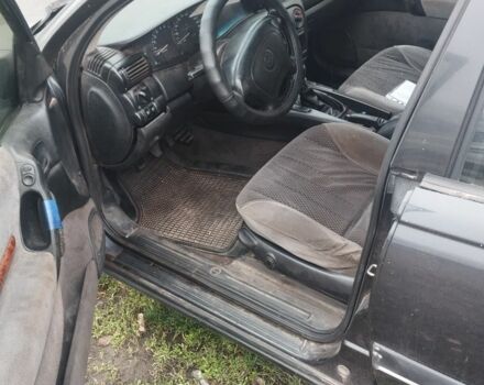 Чорний Опель Омега, об'ємом двигуна 2 л та пробігом 1 тис. км за 1187 $, фото 5 на Automoto.ua