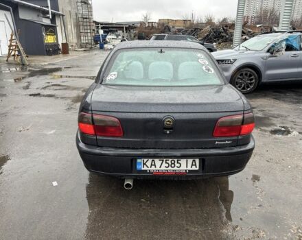 Черный Опель Омега, объемом двигателя 2 л и пробегом 380 тыс. км за 4397 $, фото 4 на Automoto.ua