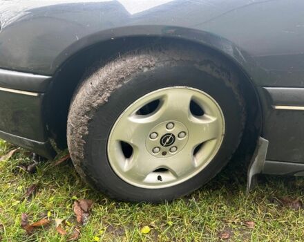 Черный Опель Омега, объемом двигателя 2.5 л и пробегом 274 тыс. км за 2000 $, фото 7 на Automoto.ua