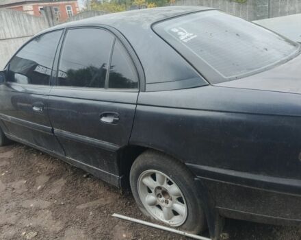 Черный Опель Омега, объемом двигателя 2 л и пробегом 370 тыс. км за 850 $, фото 2 на Automoto.ua