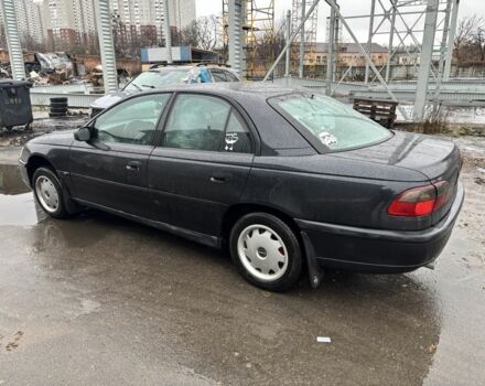 Черный Опель Омега, объемом двигателя 2 л и пробегом 380 тыс. км за 4397 $, фото 3 на Automoto.ua