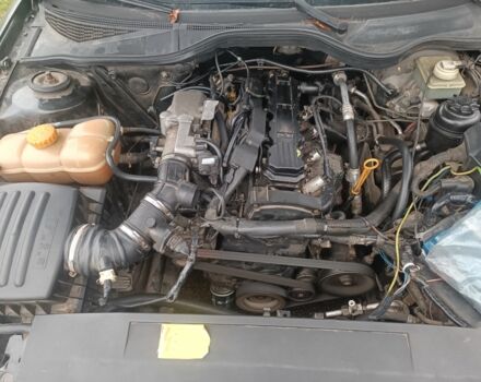 Черный Опель Омега, объемом двигателя 2 л и пробегом 300 тыс. км за 1500 $, фото 6 на Automoto.ua