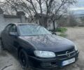 Черный Опель Омега, объемом двигателя 2.5 л и пробегом 250 тыс. км за 1200 $, фото 1 на Automoto.ua