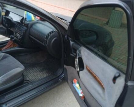 Черный Опель Омега, объемом двигателя 2.5 л и пробегом 328 тыс. км за 3000 $, фото 10 на Automoto.ua