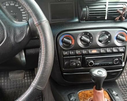 Черный Опель Омега, объемом двигателя 2.5 л и пробегом 328 тыс. км за 3000 $, фото 6 на Automoto.ua