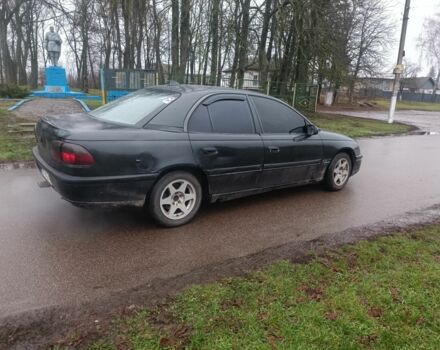 Черный Опель Омега, объемом двигателя 2 л и пробегом 300 тыс. км за 1500 $, фото 2 на Automoto.ua