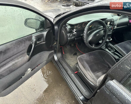 Черный Опель Омега, объемом двигателя 2 л и пробегом 380 тыс. км за 3800 $, фото 8 на Automoto.ua
