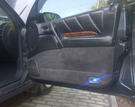 Черный Опель Омега, объемом двигателя 2.5 л и пробегом 357 тыс. км за 2650 $, фото 13 на Automoto.ua