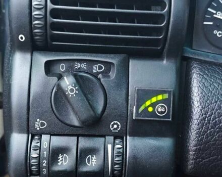 Черный Опель Омега, объемом двигателя 2 л и пробегом 335 тыс. км за 2400 $, фото 10 на Automoto.ua