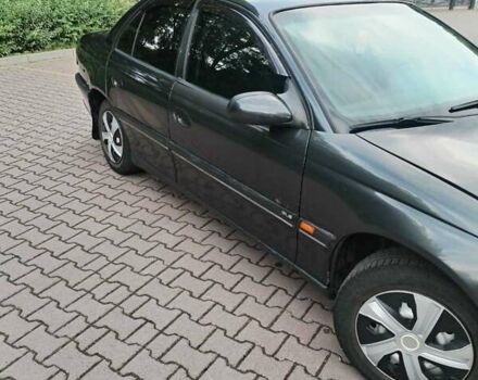 Черный Опель Омега, объемом двигателя 2 л и пробегом 30 тыс. км за 2300 $, фото 8 на Automoto.ua