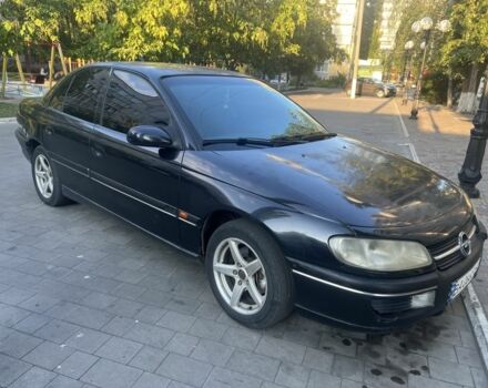 Черный Опель Омега, объемом двигателя 2.5 л и пробегом 200 тыс. км за 1800 $, фото 1 на Automoto.ua