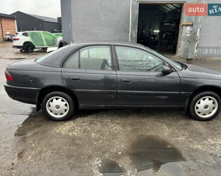 Черный Опель Омега, объемом двигателя 2 л и пробегом 380 тыс. км за 3800 $, фото 6 на Automoto.ua