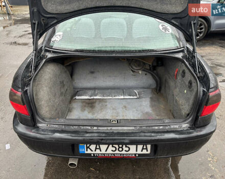 Черный Опель Омега, объемом двигателя 2 л и пробегом 380 тыс. км за 3800 $, фото 16 на Automoto.ua