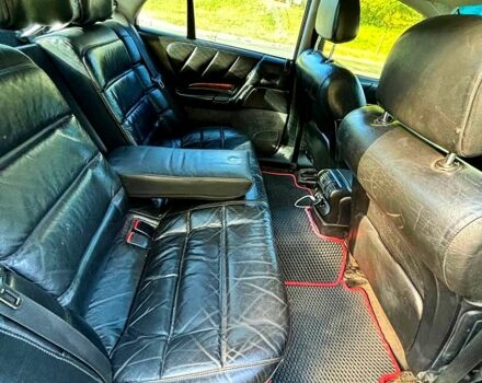Черный Опель Омега, объемом двигателя 2.5 л и пробегом 300 тыс. км за 3000 $, фото 7 на Automoto.ua