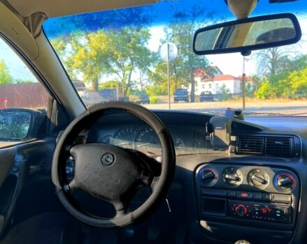 Черный Опель Омега, объемом двигателя 2 л и пробегом 516 тыс. км за 2000 $, фото 7 на Automoto.ua