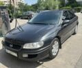 Черный Опель Омега, объемом двигателя 2 л и пробегом 423 тыс. км за 2200 $, фото 1 на Automoto.ua