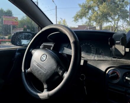 Черный Опель Омега, объемом двигателя 2 л и пробегом 516 тыс. км за 2000 $, фото 6 на Automoto.ua