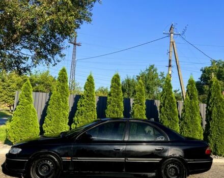 Черный Опель Омега, объемом двигателя 2 л и пробегом 516 тыс. км за 2000 $, фото 1 на Automoto.ua