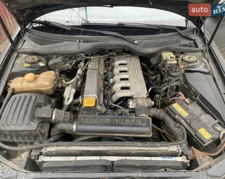 Чорний Опель Омега, об'ємом двигуна 2 л та пробігом 300 тис. км за 2100 $, фото 6 на Automoto.ua