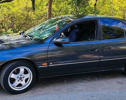 Черный Опель Омега, объемом двигателя 2.2 л и пробегом 369 тыс. км за 3600 $, фото 9 на Automoto.ua