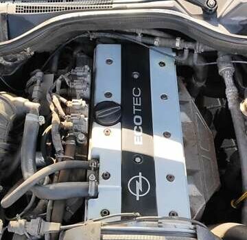 Черный Опель Омега, объемом двигателя 2.2 л и пробегом 369 тыс. км за 3600 $, фото 12 на Automoto.ua