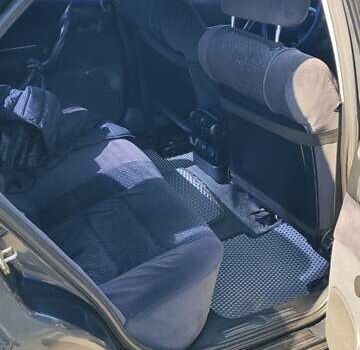 Черный Опель Омега, объемом двигателя 2.2 л и пробегом 369 тыс. км за 3600 $, фото 16 на Automoto.ua