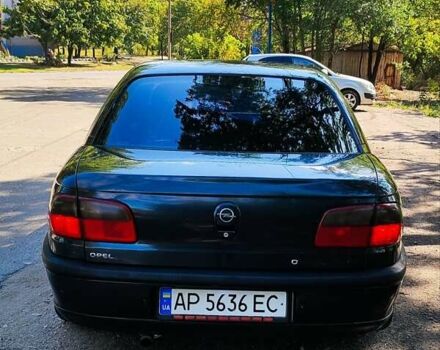 Черный Опель Омега, объемом двигателя 2.2 л и пробегом 369 тыс. км за 3600 $, фото 8 на Automoto.ua