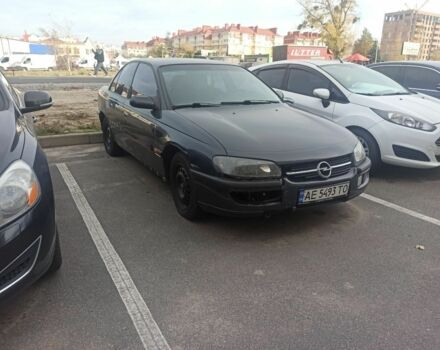 Чорний Опель Омега, об'ємом двигуна 2 л та пробігом 300 тис. км за 1450 $, фото 2 на Automoto.ua