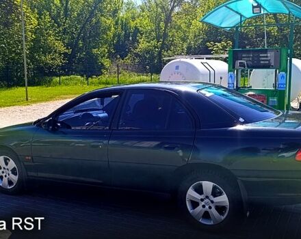 Черный Опель Омега, объемом двигателя 2 л и пробегом 270 тыс. км за 3800 $, фото 4 на Automoto.ua