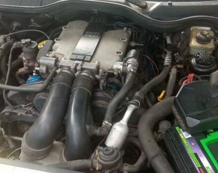 Черный Опель Омега, объемом двигателя 2.5 л и пробегом 400 тыс. км за 3000 $, фото 4 на Automoto.ua