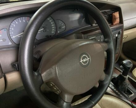 Чорний Опель Омега, об'ємом двигуна 2.5 л та пробігом 240 тис. км за 2800 $, фото 3 на Automoto.ua