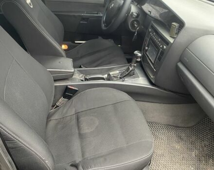 Чорний Опель Омега, об'ємом двигуна 2.2 л та пробігом 313 тис. км за 3600 $, фото 5 на Automoto.ua