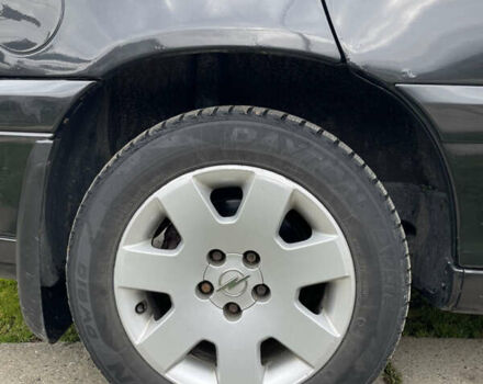 Чорний Опель Омега, об'ємом двигуна 2.2 л та пробігом 250 тис. км за 3900 $, фото 10 на Automoto.ua