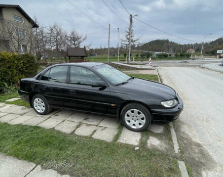 Чорний Опель Омега, об'ємом двигуна 2.2 л та пробігом 250 тис. км за 3900 $, фото 13 на Automoto.ua