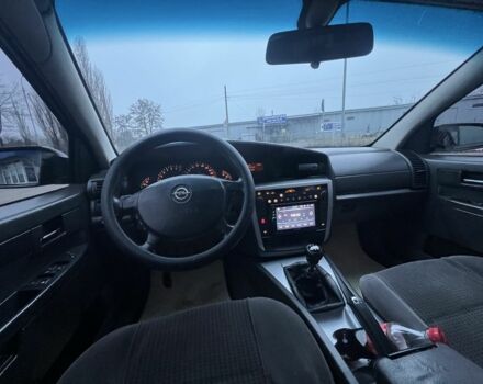 Черный Опель Омега, объемом двигателя 2.2 л и пробегом 375 тыс. км за 2599 $, фото 10 на Automoto.ua