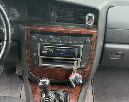 Чорний Опель Омега, об'ємом двигуна 2.2 л та пробігом 250 тис. км за 3900 $, фото 5 на Automoto.ua