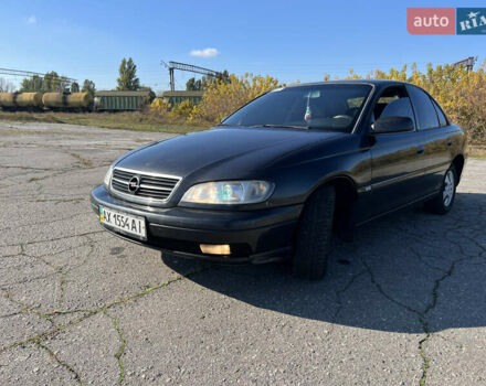 Опель Омега 2001 у Вінниці на Automoto.ua Чорний Опель Омега, об'ємом двигуна 2.2 л та пробігом 319 тис. км за 2000 $, фото 1 на Automoto.ua