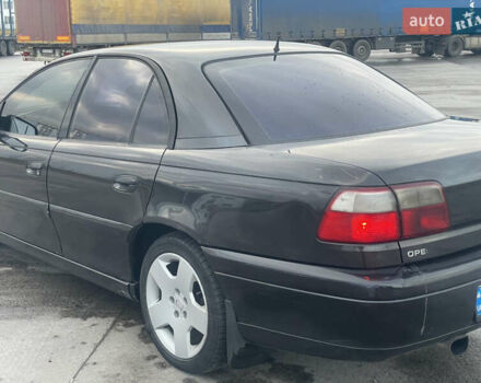 Черный Опель Омега, объемом двигателя 2.17 л и пробегом 374 тыс. км за 3100 $, фото 7 на Automoto.ua