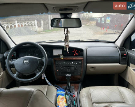 Черный Опель Омега, объемом двигателя 2.5 л и пробегом 280 тыс. км за 4300 $, фото 5 на Automoto.ua