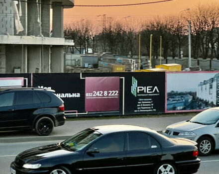 Чорний Опель Омега, об'ємом двигуна 2.2 л та пробігом 335 тис. км за 4000 $, фото 3 на Automoto.ua