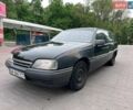 Чорний Опель Омега, об'ємом двигуна 1.8 л та пробігом 272 тис. км за 1332 $, фото 1 на Automoto.ua