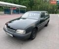 Чорний Опель Омега, об'ємом двигуна 1.8 л та пробігом 272 тис. км за 1332 $, фото 1 на Automoto.ua